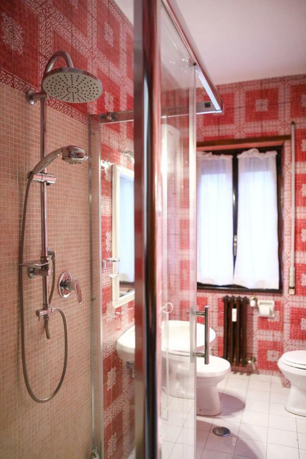 H2 In Tuscolano * Rom